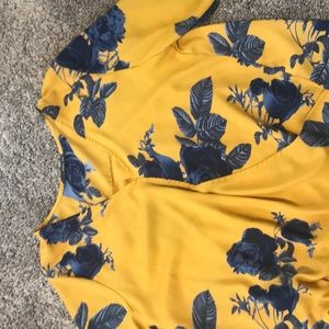 Mustard hello and blue shirt